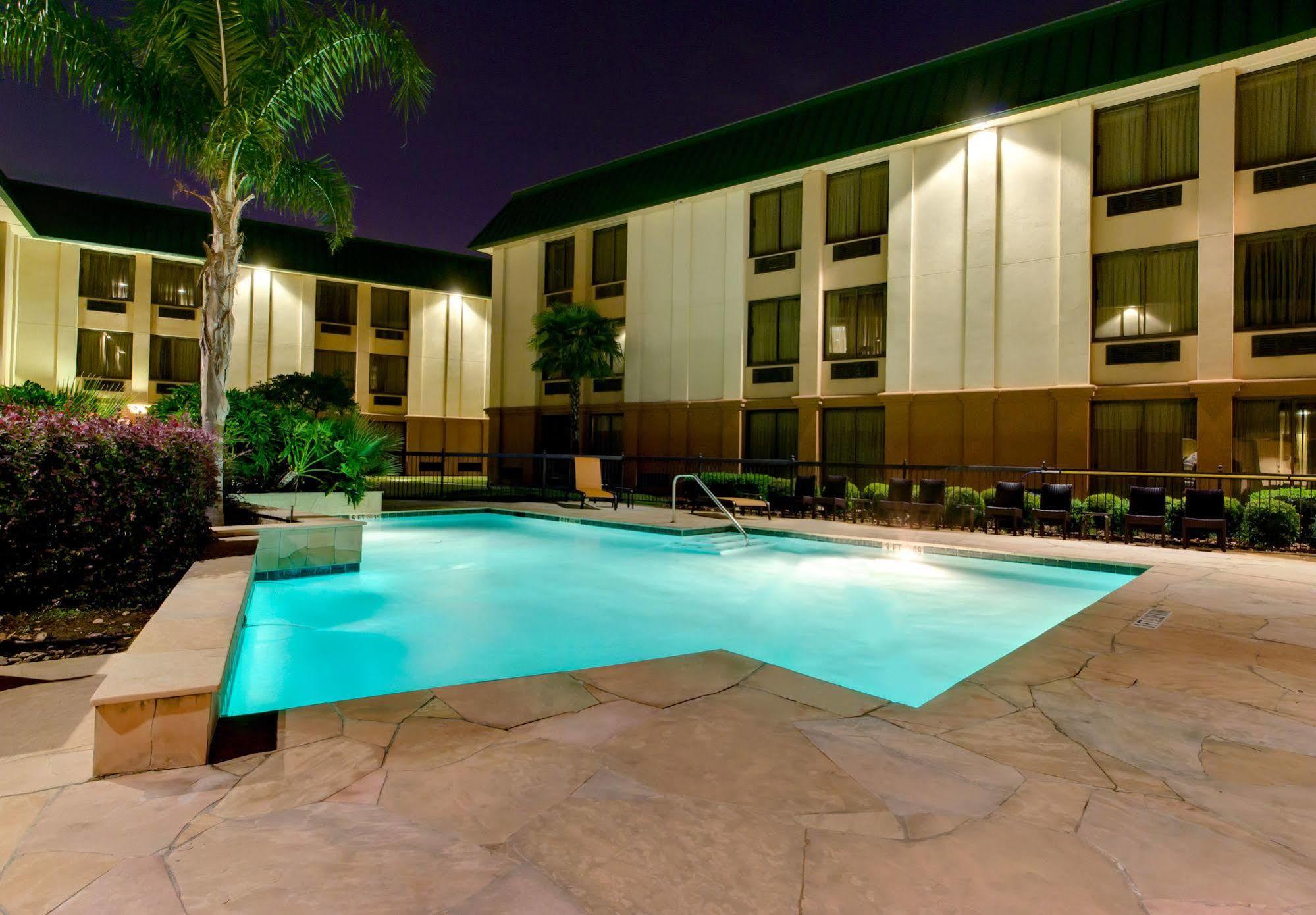 Heritage Place Houston Brookhollow Exterior foto